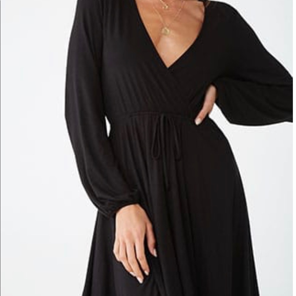 Black fit and flare dress 🖤